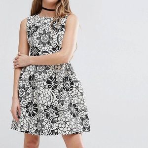 QED London Floral Skater Dress 👗
